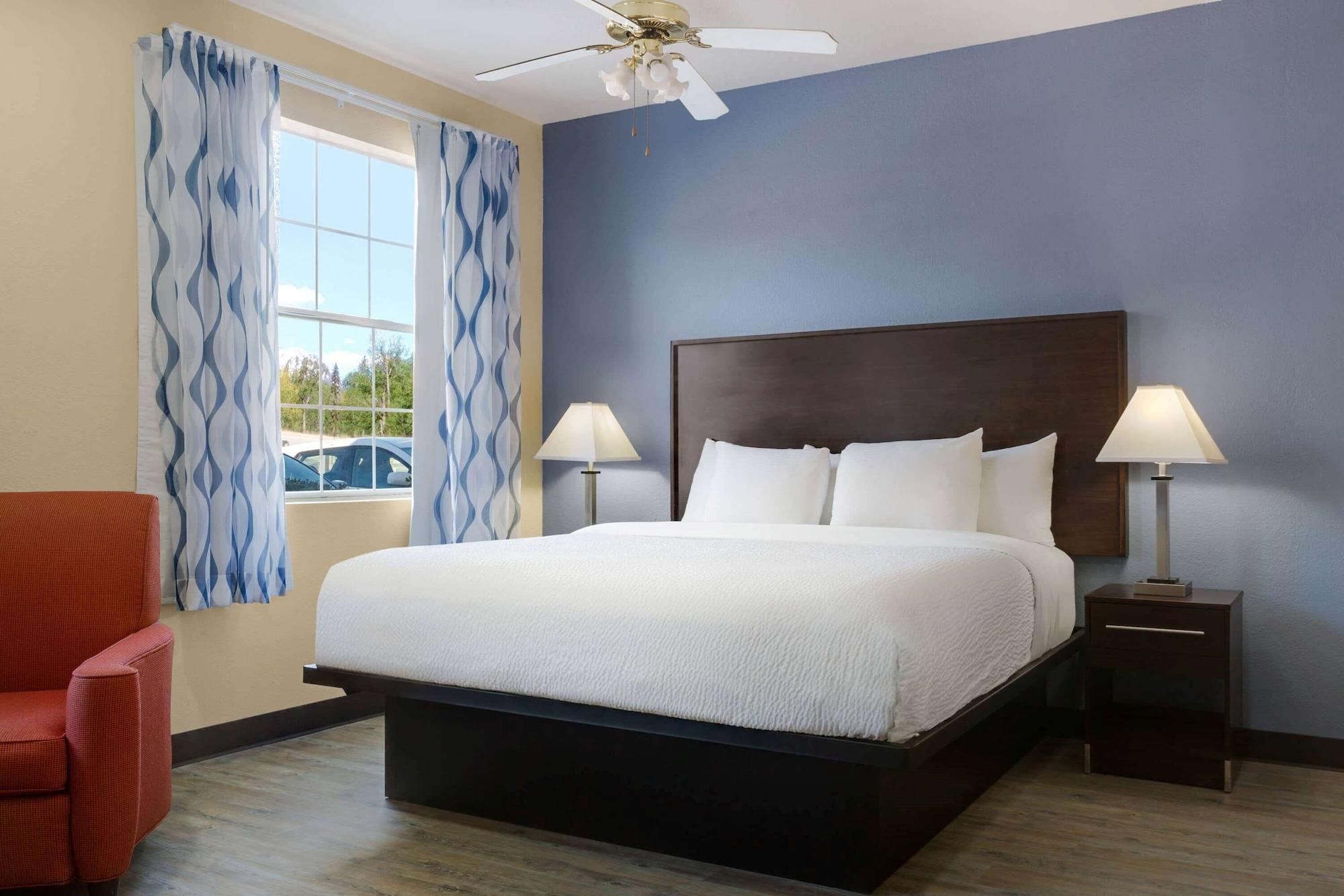 Days Inn & Suites By Wyndham Dfw Airport South-Euless Εξωτερικό φωτογραφία