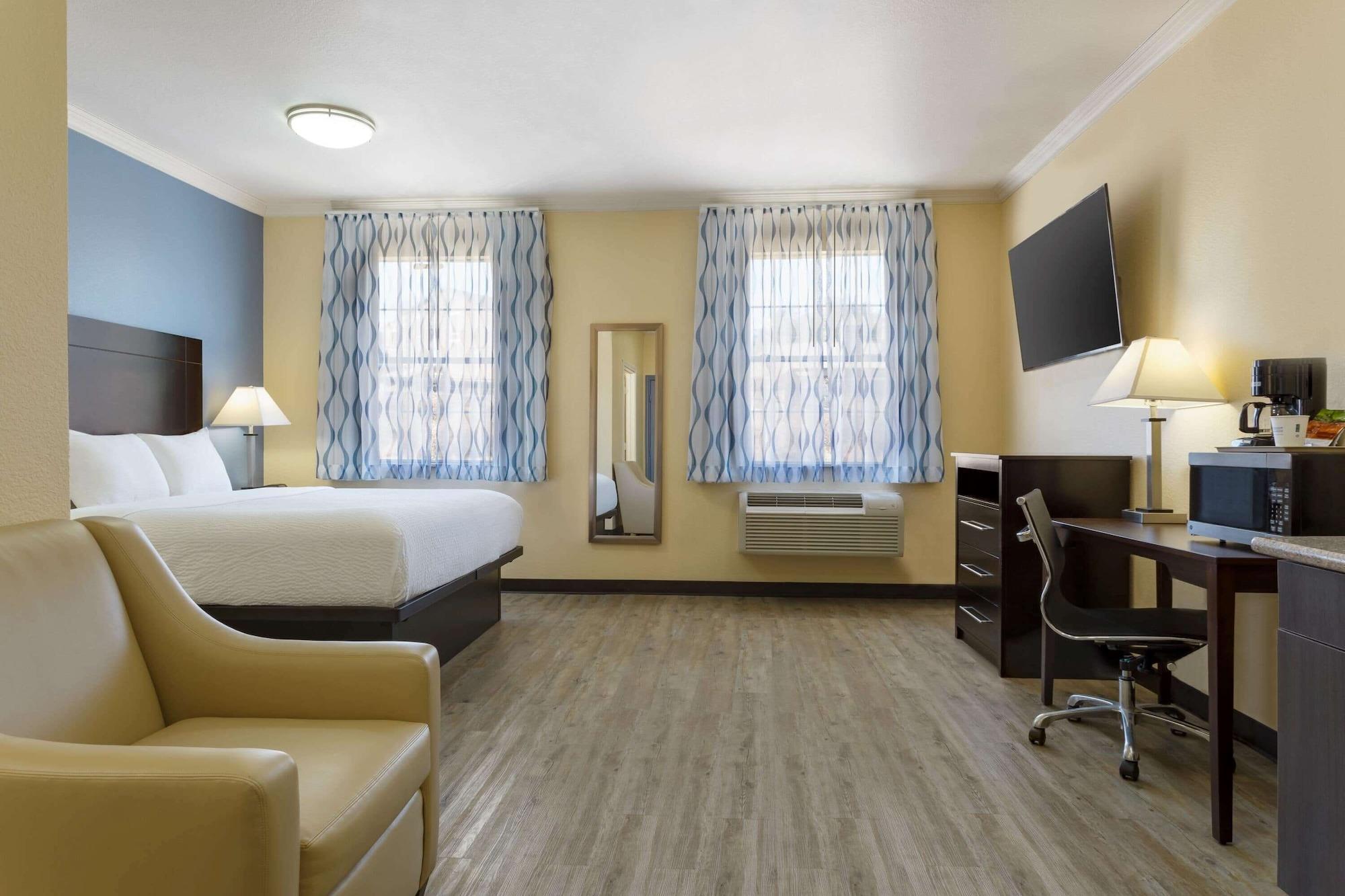 Days Inn & Suites By Wyndham Dfw Airport South-Euless Εξωτερικό φωτογραφία
