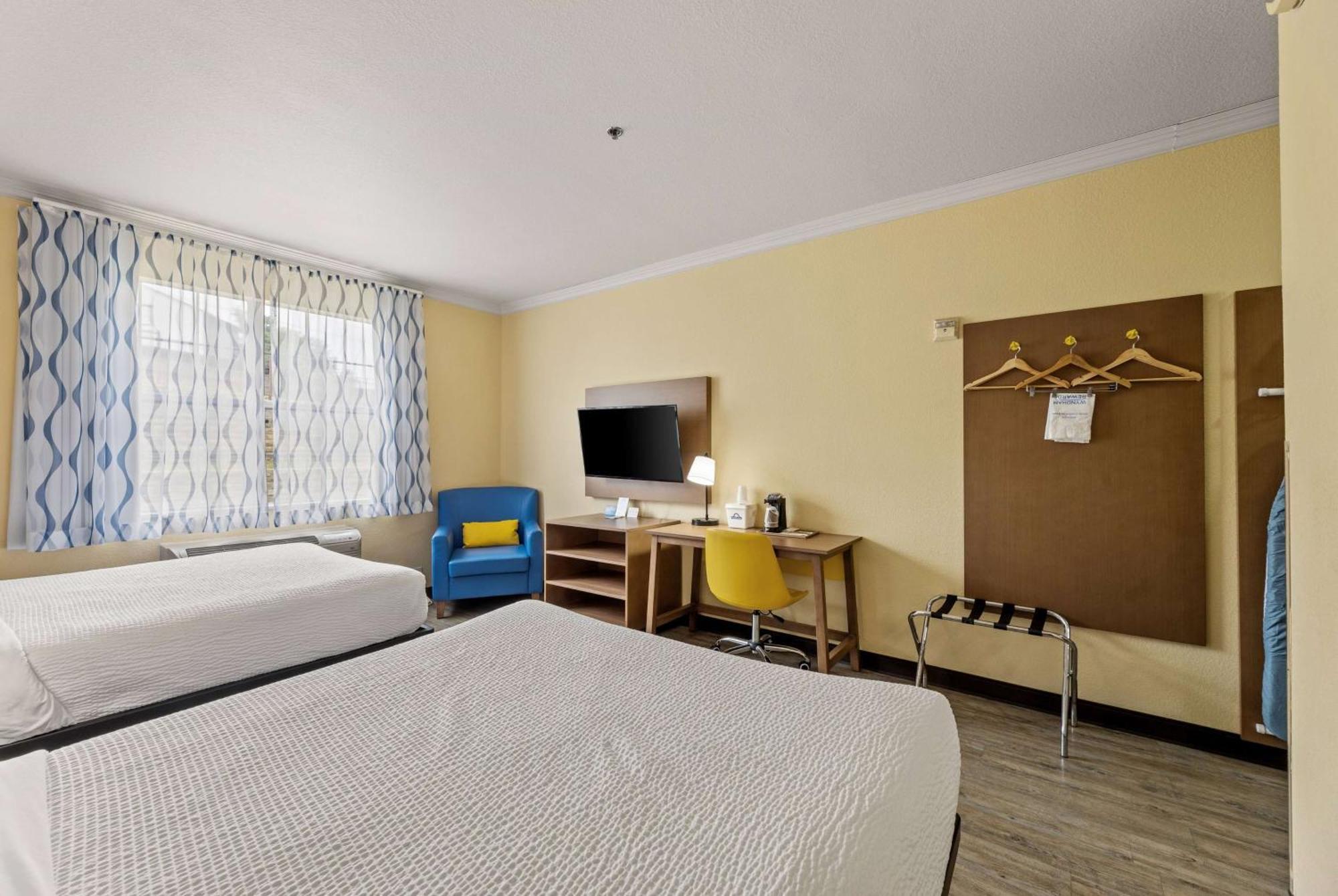 Days Inn & Suites By Wyndham Dfw Airport South-Euless Εξωτερικό φωτογραφία
