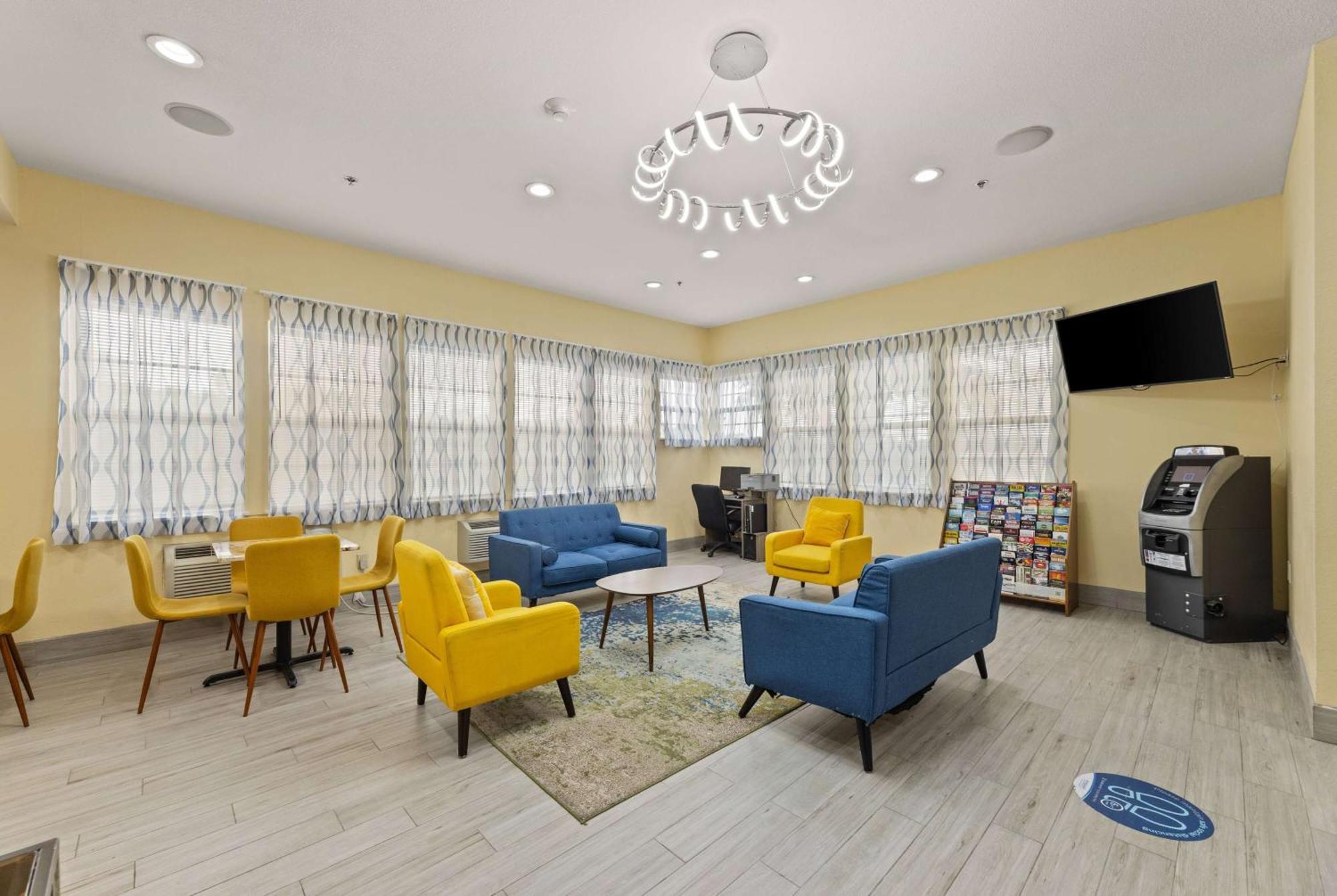Days Inn & Suites By Wyndham Dfw Airport South-Euless Εξωτερικό φωτογραφία