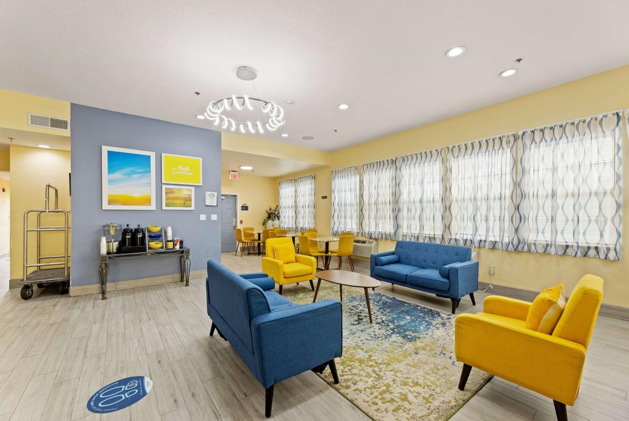 Days Inn & Suites By Wyndham Dfw Airport South-Euless Εξωτερικό φωτογραφία