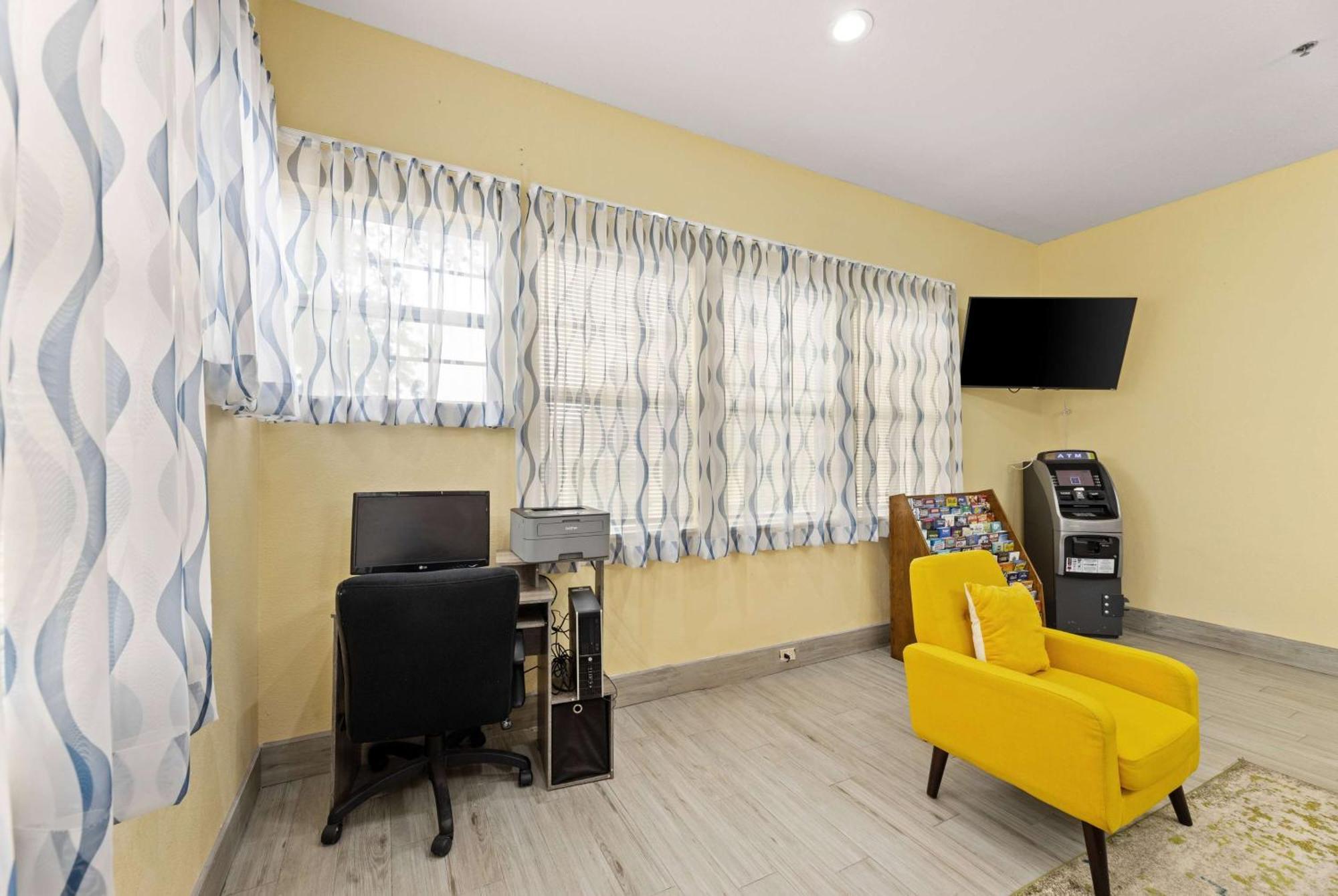 Days Inn & Suites By Wyndham Dfw Airport South-Euless Εξωτερικό φωτογραφία