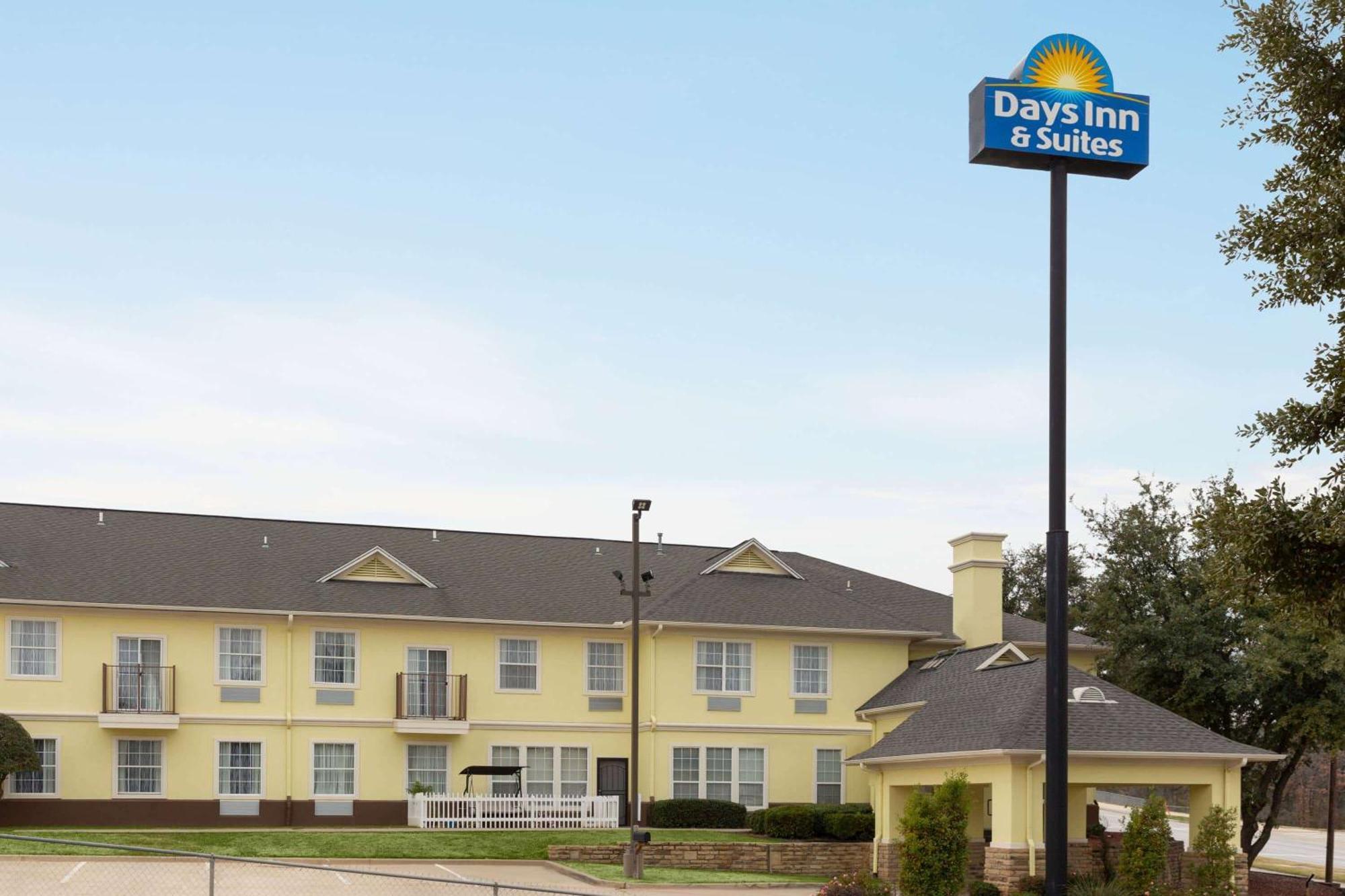 Days Inn & Suites By Wyndham Dfw Airport South-Euless Εξωτερικό φωτογραφία