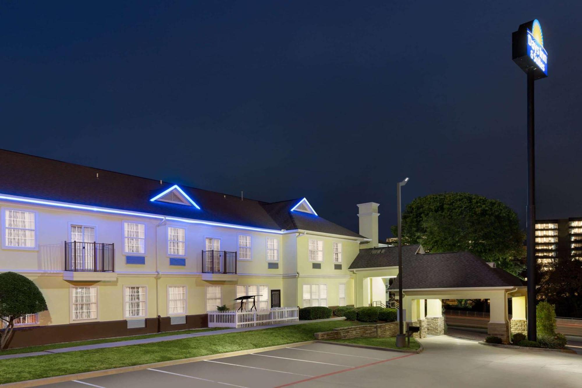 Days Inn & Suites By Wyndham Dfw Airport South-Euless Εξωτερικό φωτογραφία